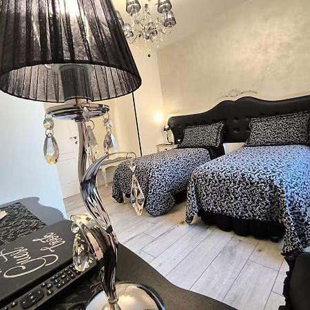 Alloggio Turistico Giulietta E Romeo - Intero Appartamento - Villafranca Di Verona, Zimmer, Holiday Rooms Екстериор снимка