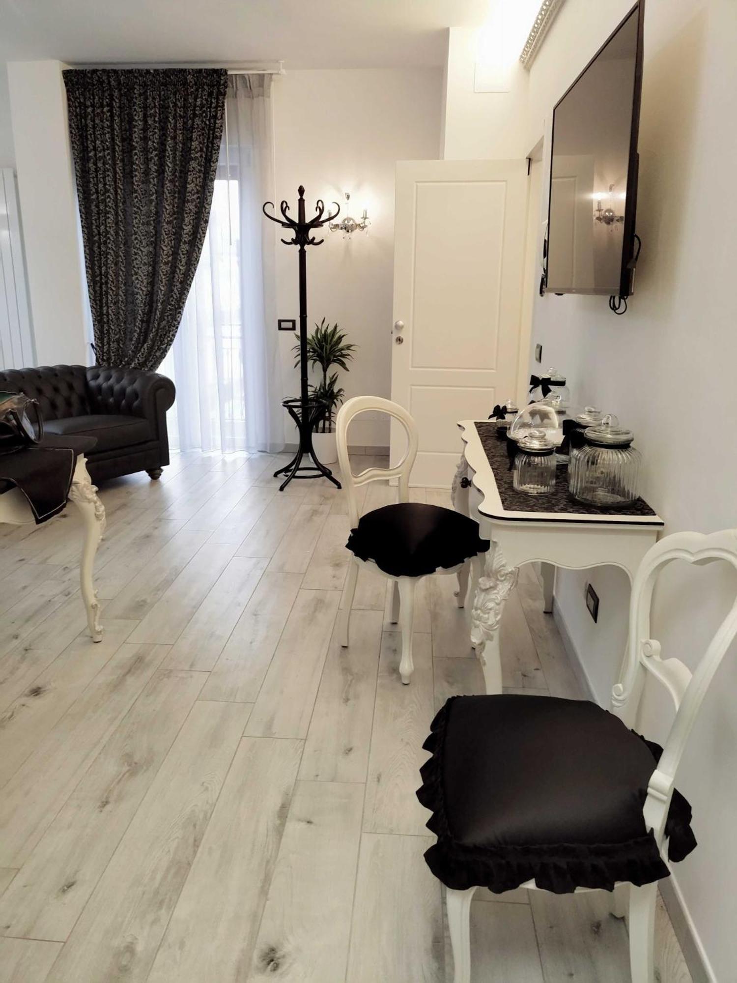 Alloggio Turistico Giulietta E Romeo - Intero Appartamento - Villafranca Di Verona, Zimmer, Holiday Rooms Екстериор снимка